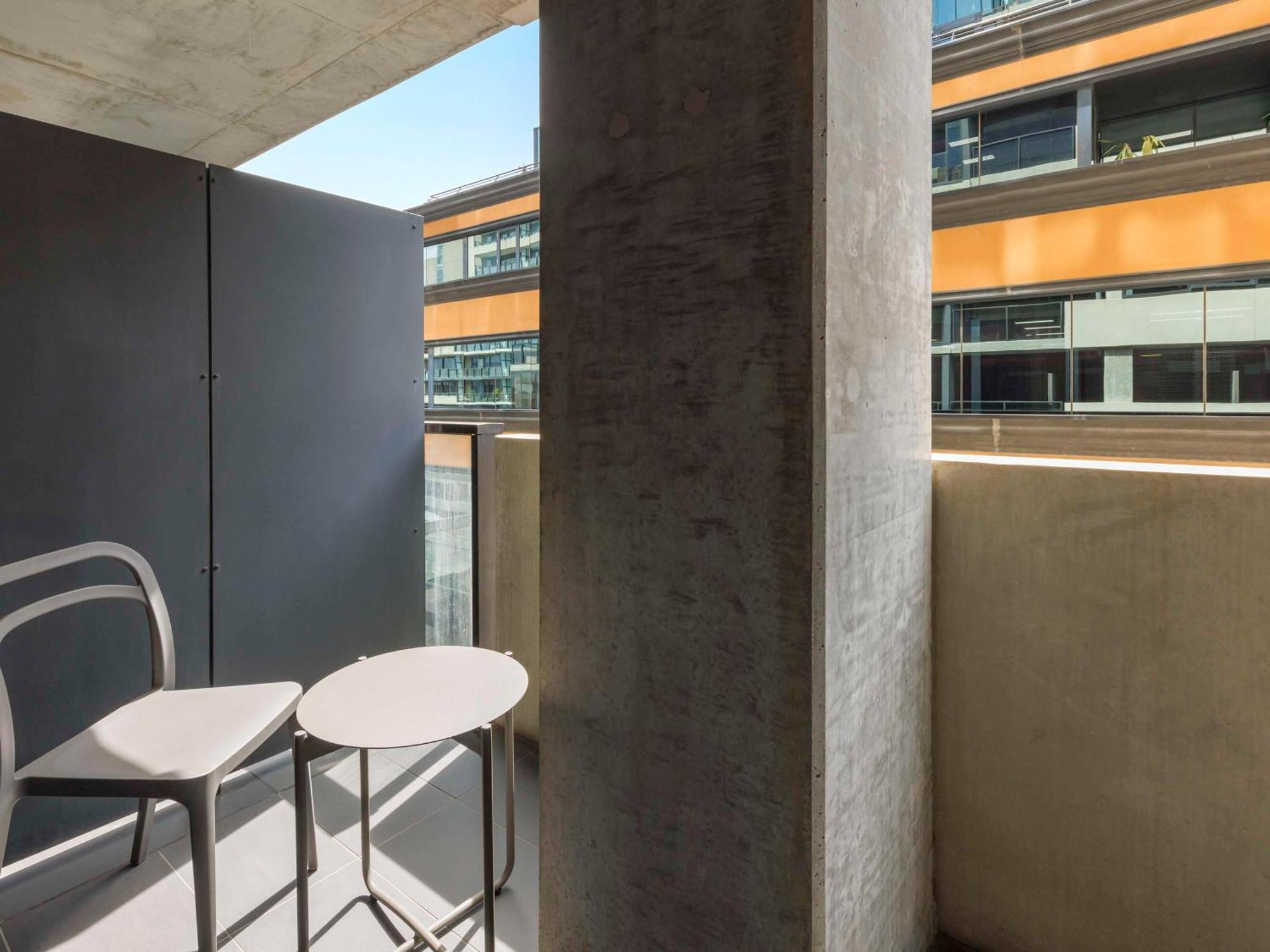 Mercure Melbourne St Kilda Road Exterior photo